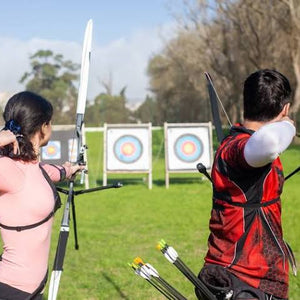 Lezione di tiro con l'arco e aperitivo