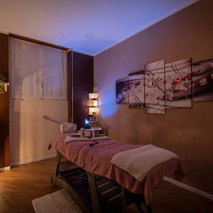 Massaggio corpo con olio al cioccolato e burro al cacao