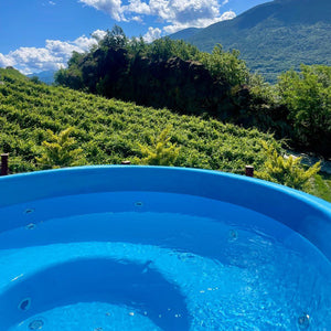 Pernottamento con colazione, apericena e tinozza per 2 persone