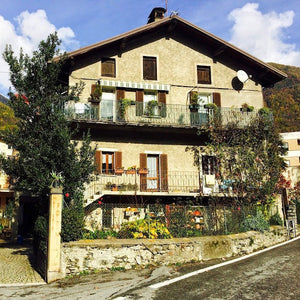 Degustazione di vini con pranzo o cena in agriturismo per 1 persona